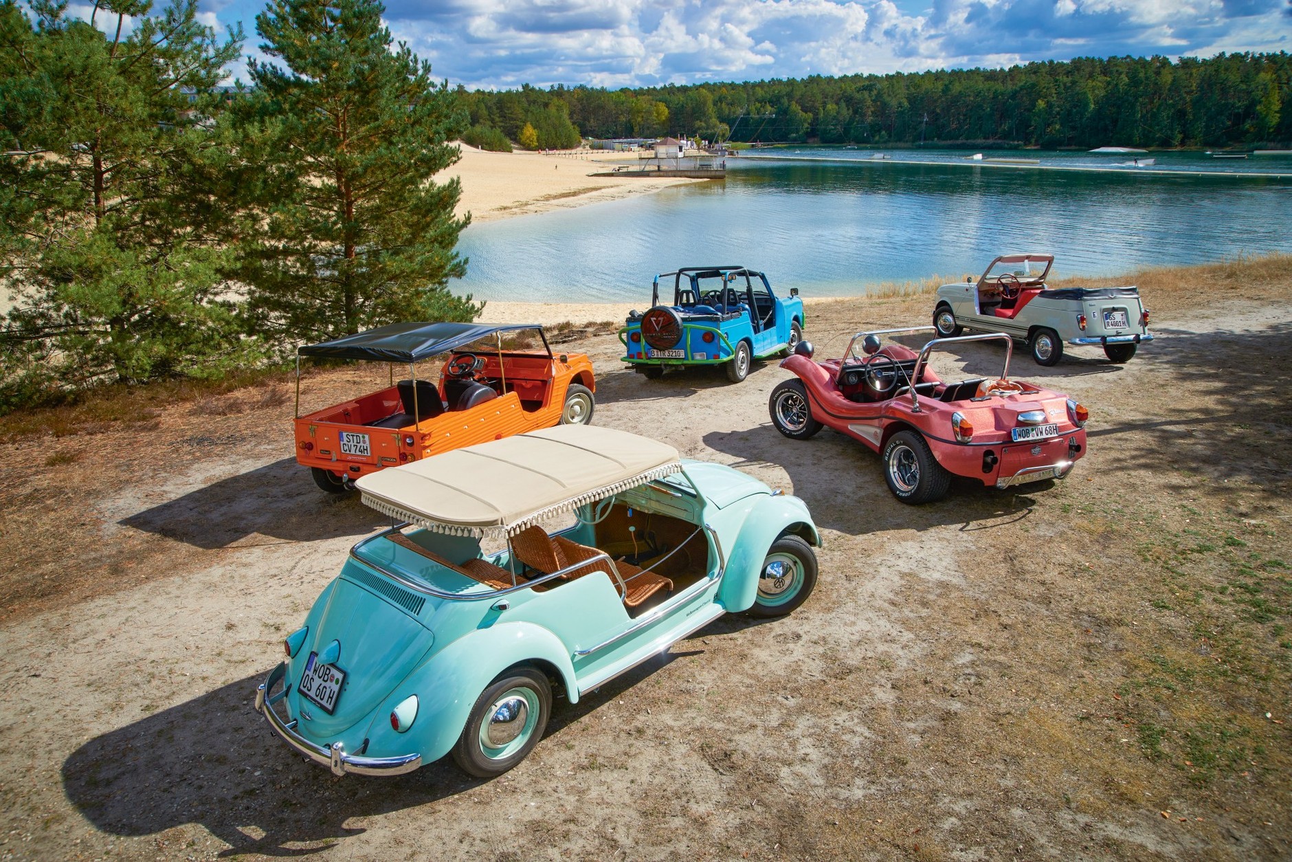 Auta klasyczne idealne na wakacje. Od Citroena do Trabanta