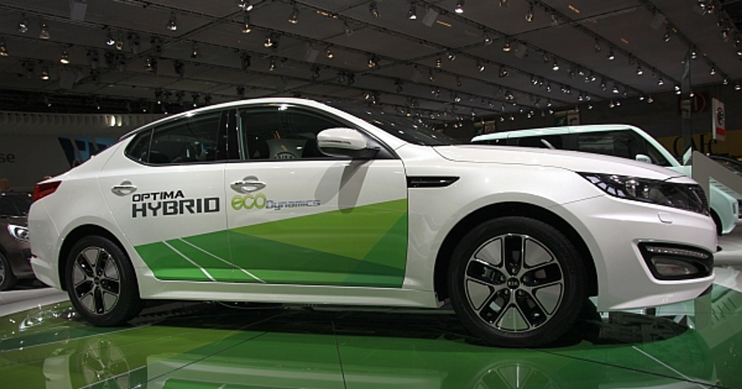 Kia Optima Hybrid (Paryż 2012)