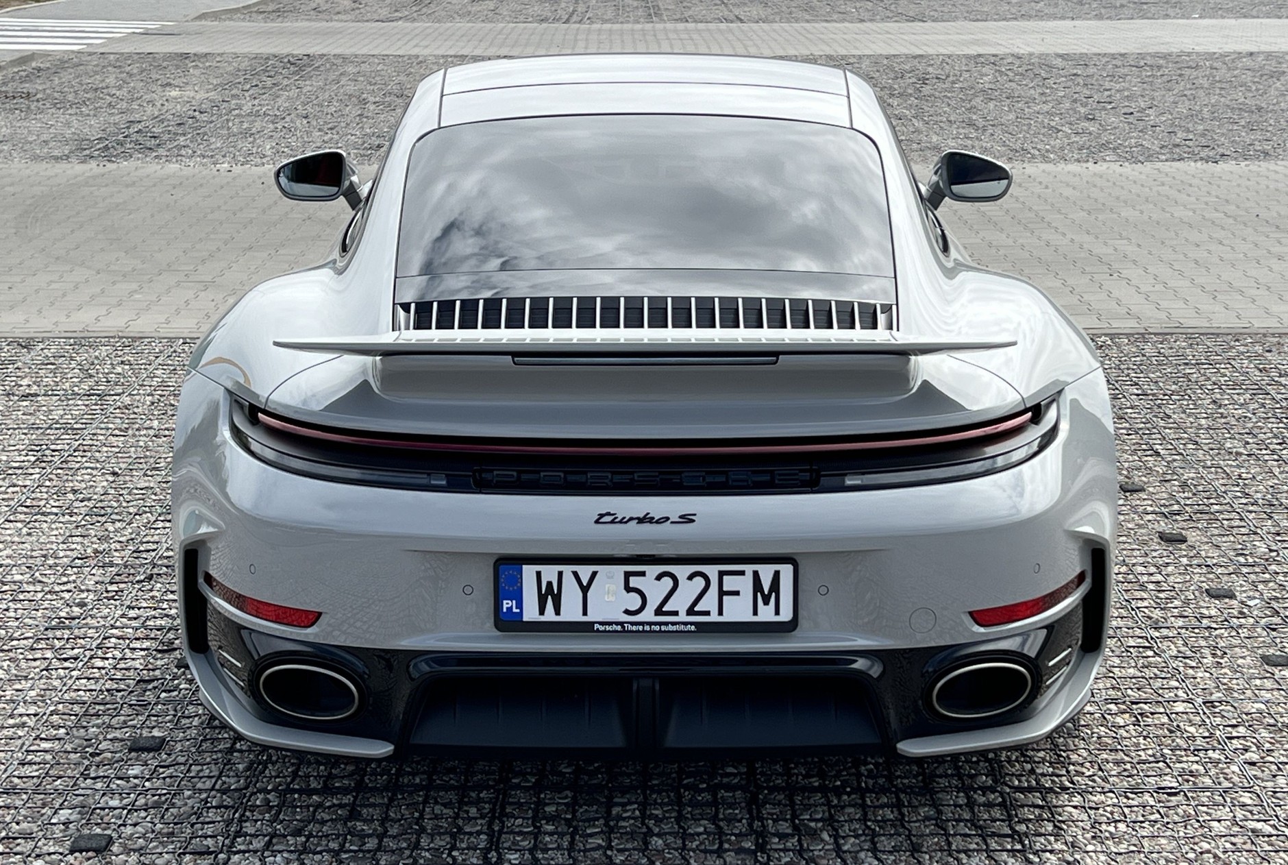 Porsche 911 Turbo S (generacja 992.2)