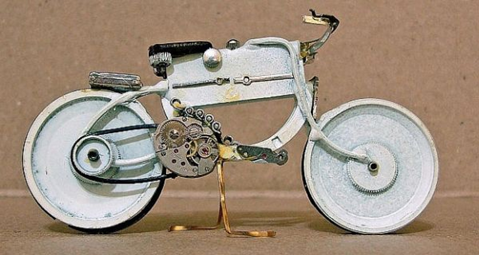 Drugie życie zepsutych zegarków