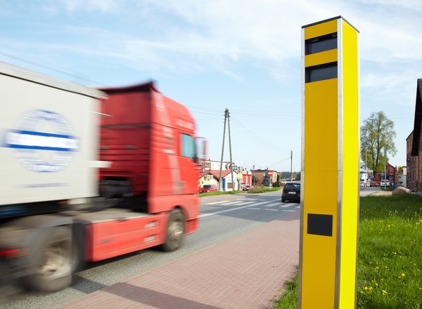 Rząd szykuje rewolucję w przepisach o fotoradarach. Kierowcom nie będzie do śmiechu