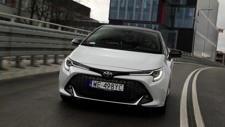 Toyota Corolla 2.0 Hybrid 184 KM GR Sport