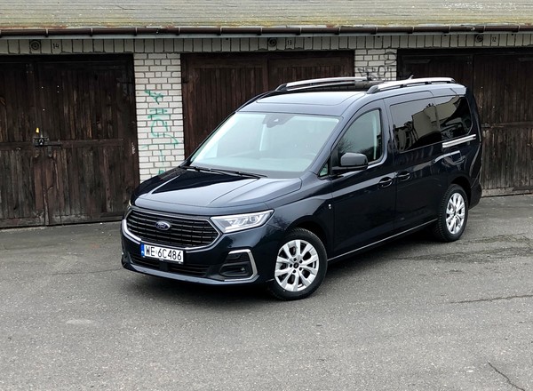 Ford Grand Tourneo Connect to Volkswagen z Polski. I bardzo dobry wielozadaniowiec