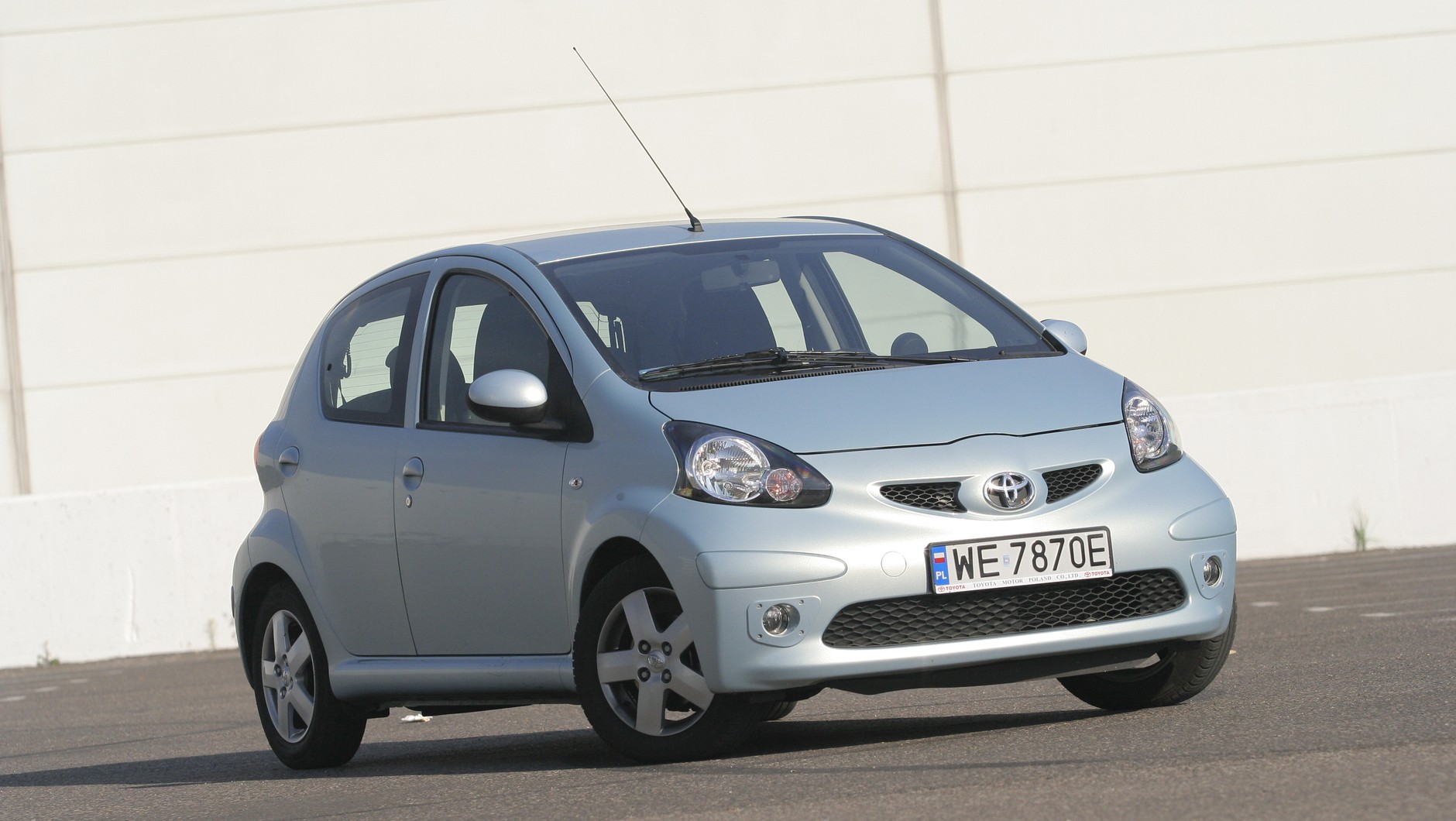 Toyota Aygo pierwszej generacji. Kto by uwierzy, że od debiutu tego modelu mija właśnie 20 lat?