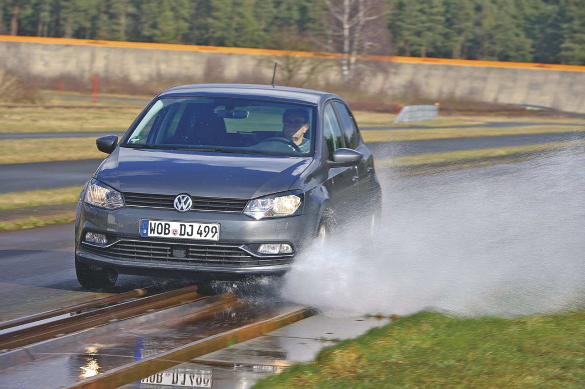 Test opon letnich w rozmiarze 185/60 R15 - Tanie mogą być dobre!