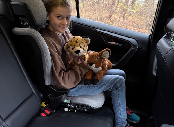 Wypróbowałem nowy fotelik dla starszaków – z polskiej fabryki i z górnej półki. Jest różnica?