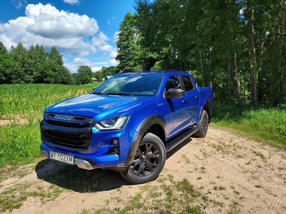 Isuzu D-Max 2023, lifting