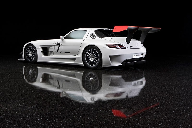 Mercedes SLS AMG GT3 - Gullwing powraca na tory