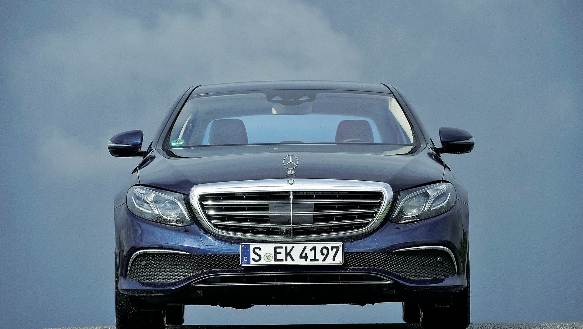 Mercedes wyhamował konkurencję - porównanie nowej klasy E z Audi A6 i BMW serii 5
