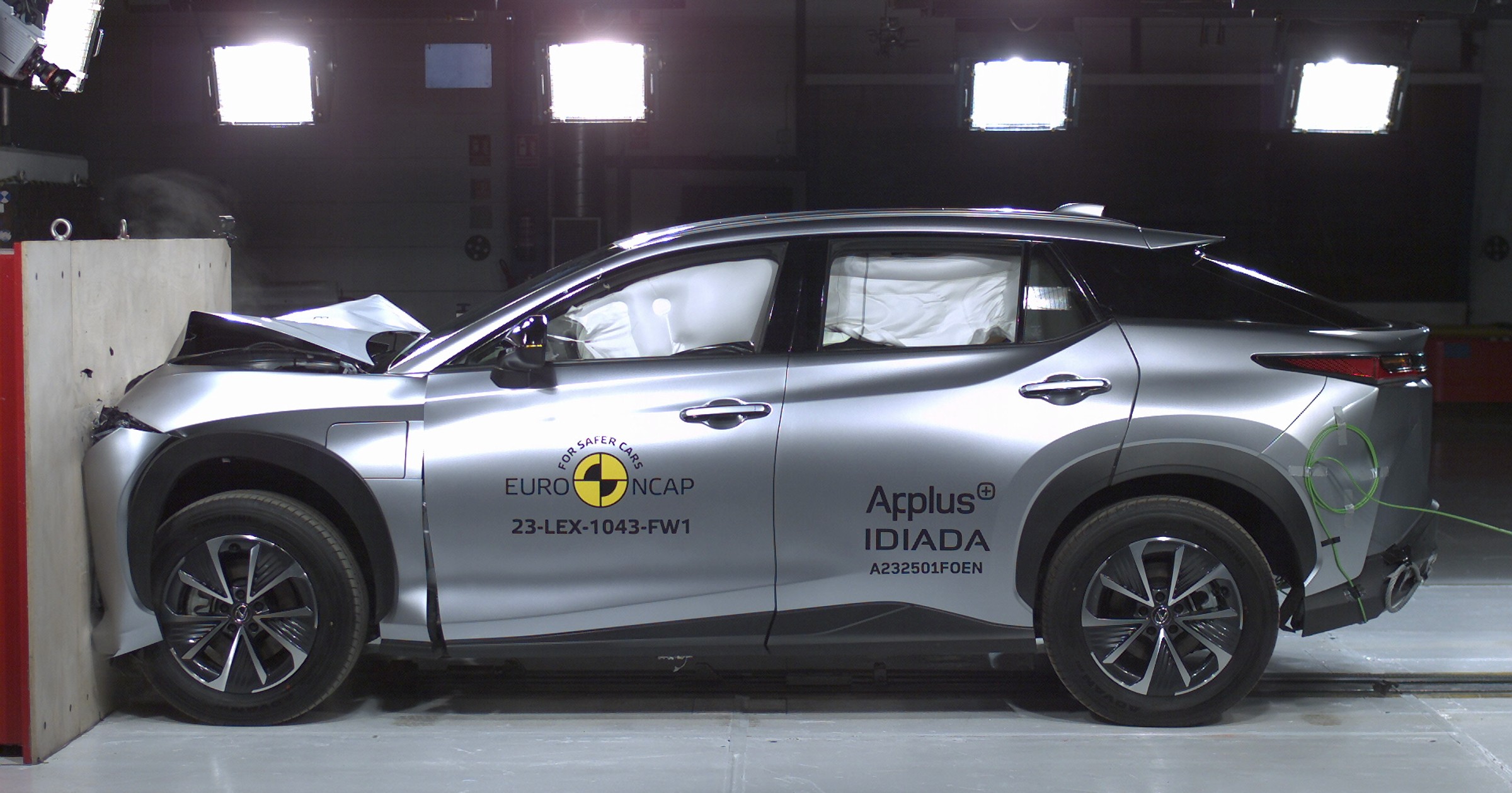 Crash-test: Lexus RZ