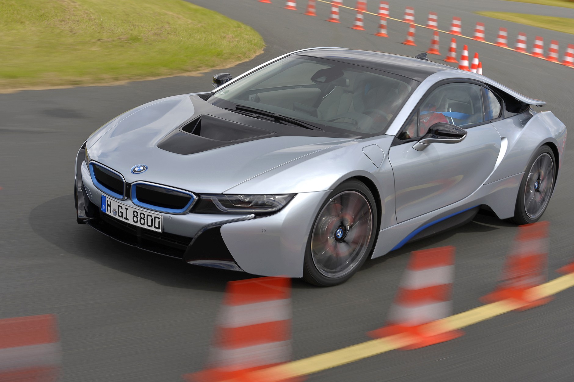 BMW i8