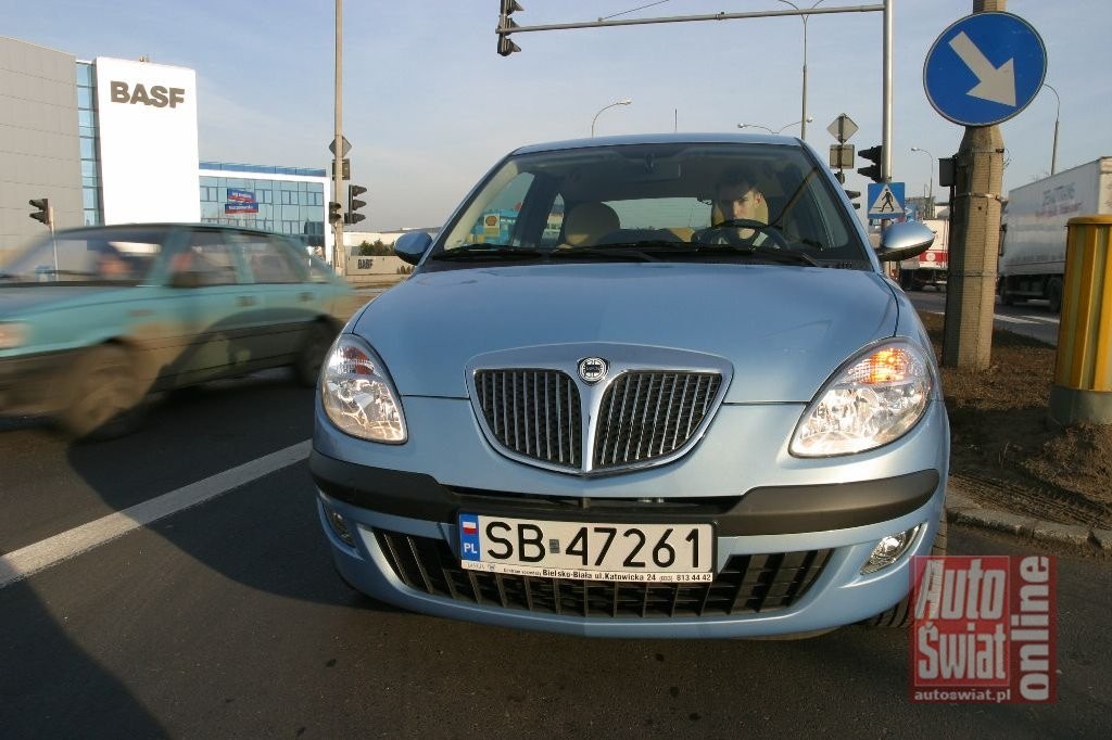 Lancia Ypsilon