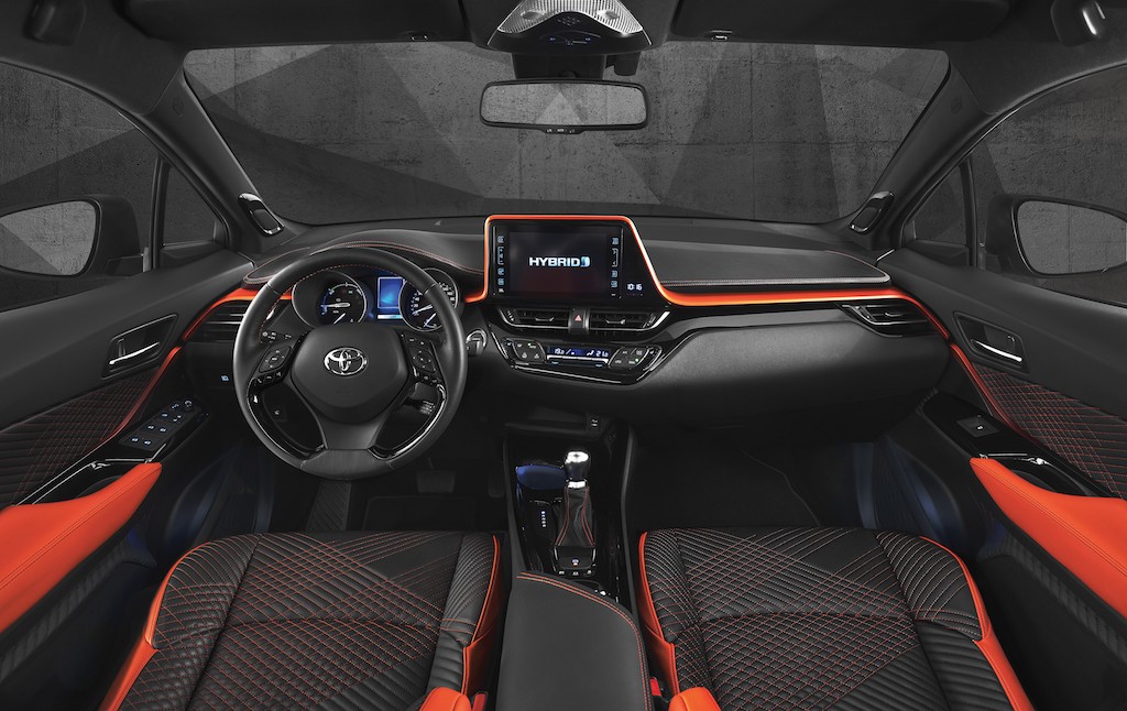 Toyota CH-R Hy-Power