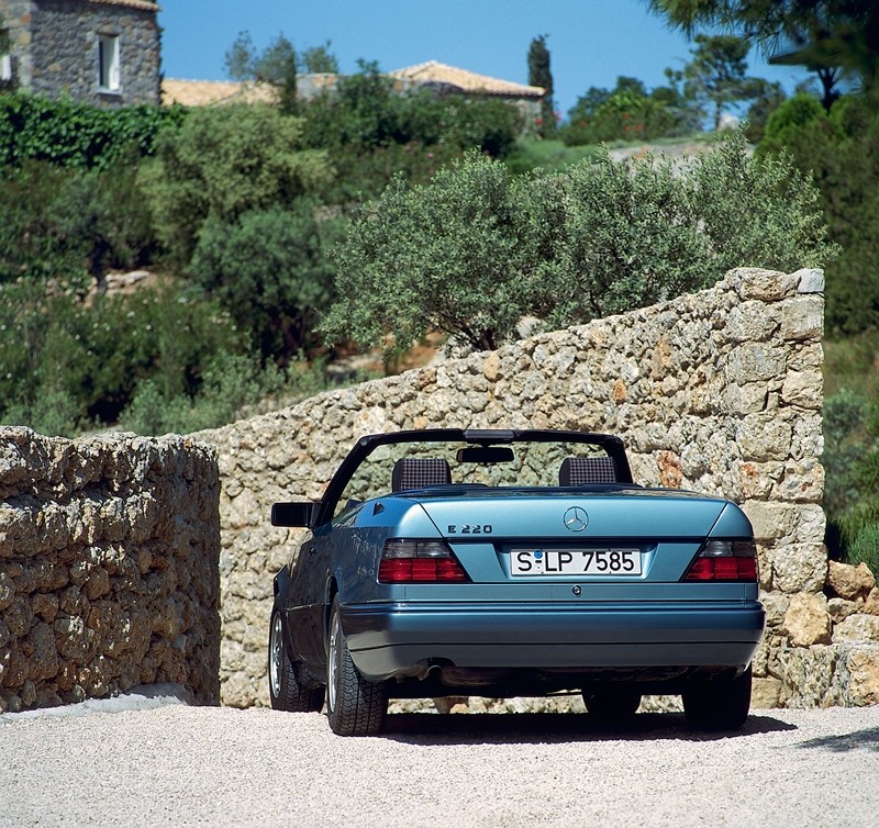 Mercedes W124 Cabrio – z pięknem trzeba obcować