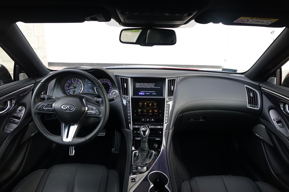 Infiniti Q60