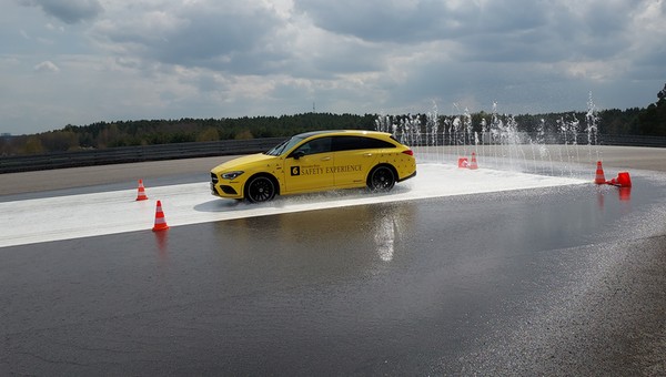 Mercedes-Benz Safety Experience