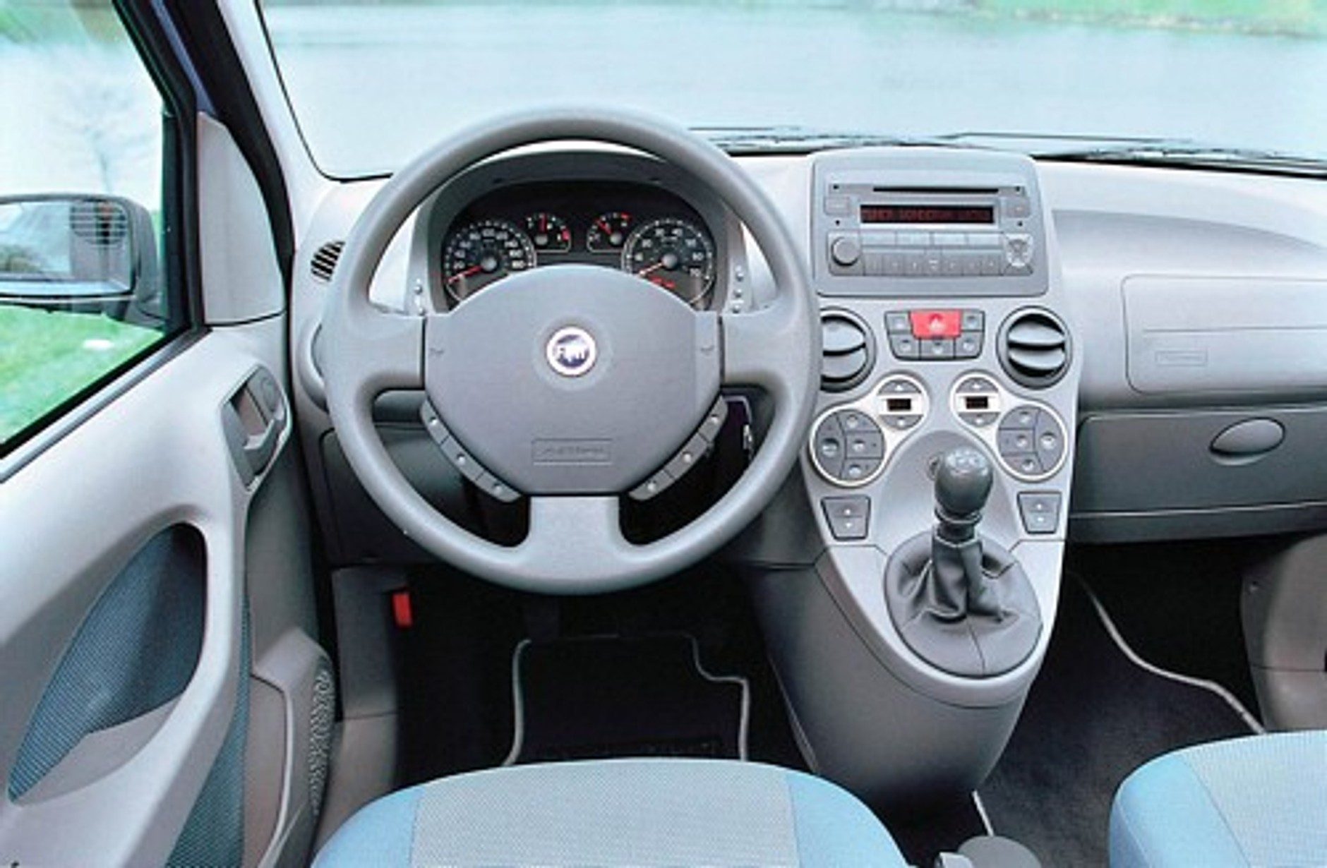 Moda na małe samochody