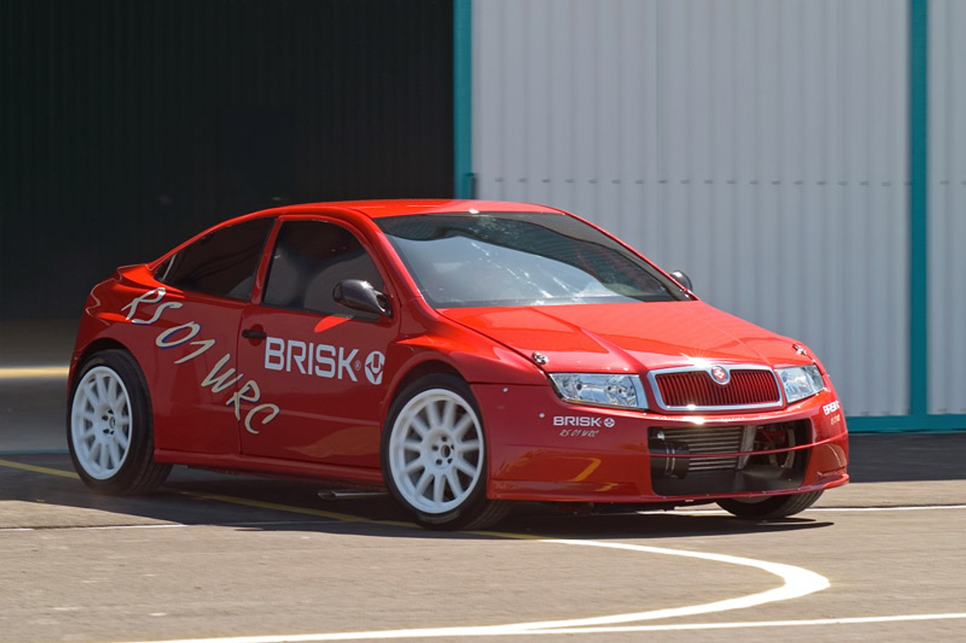 Brisk RS 01 WRC – wideo z narodzin i testów nietypowej Fabii!