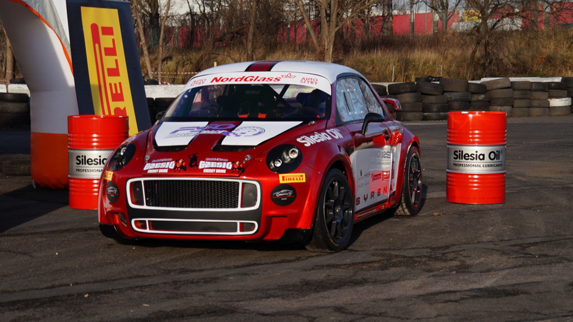 Syrena Meluzyna R zadebiutuje na Karowej | Galeria | Wideo |