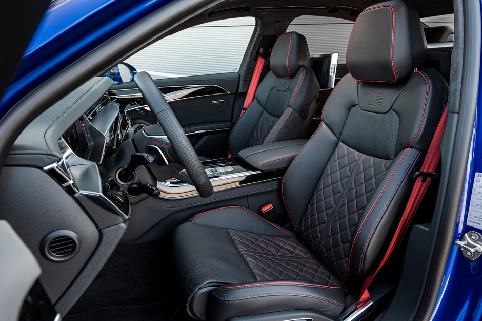 Audi S8