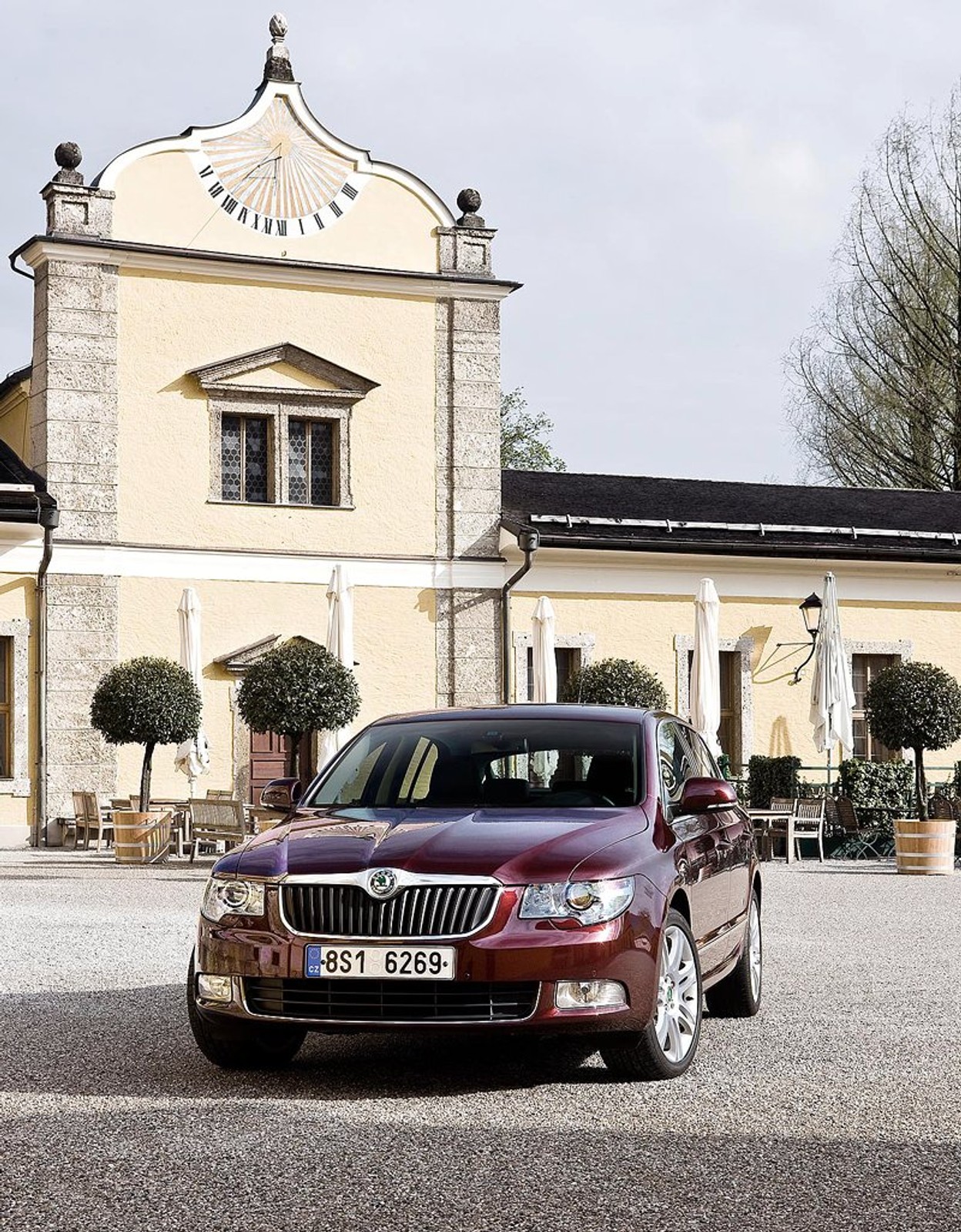 Škoda Superb: 4 lata gwarancji, 120 tys. km i bezpłatny serwis!