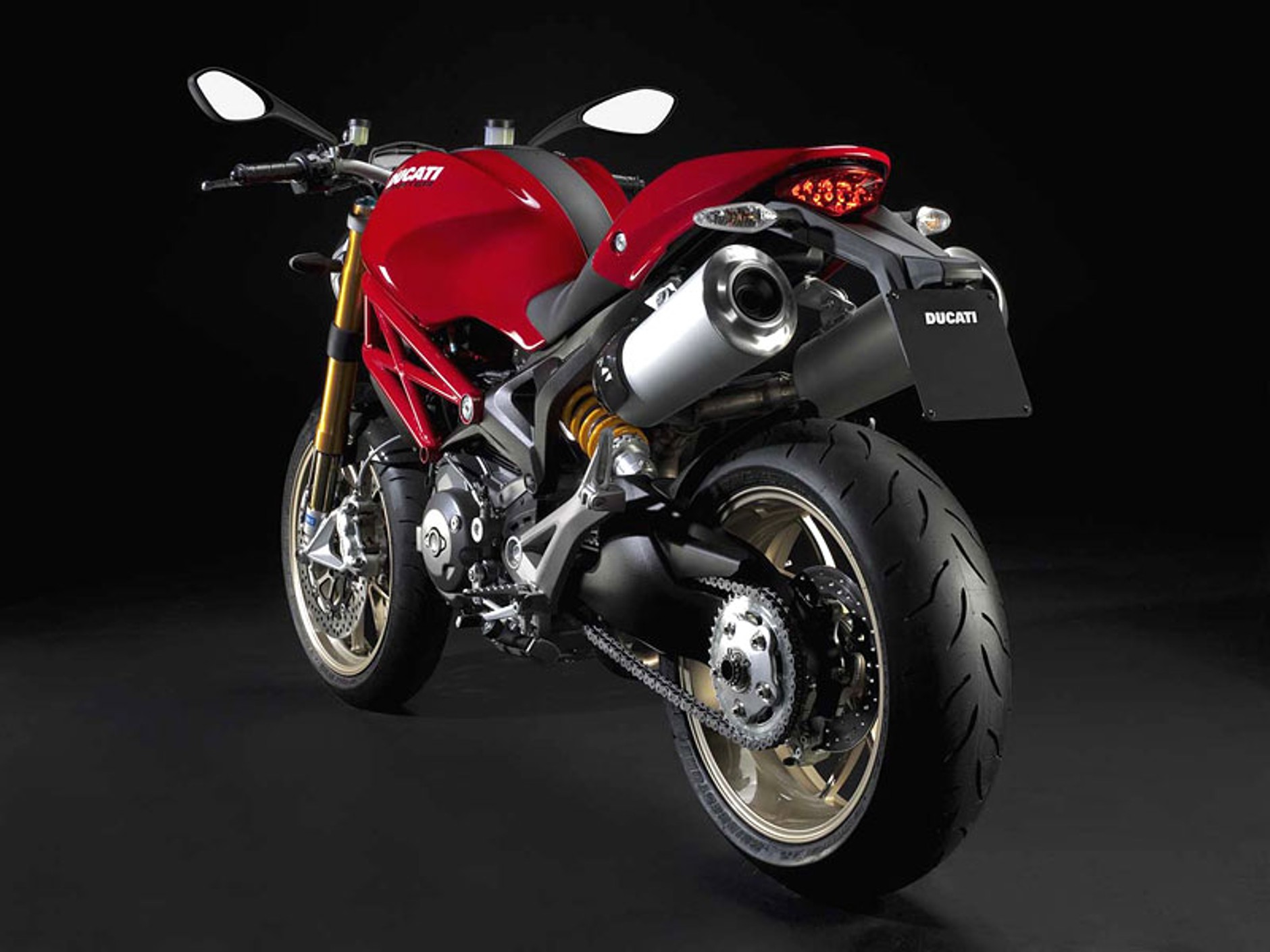 Nowy streetfighter Ducati Monster 1100 (+ wideo)