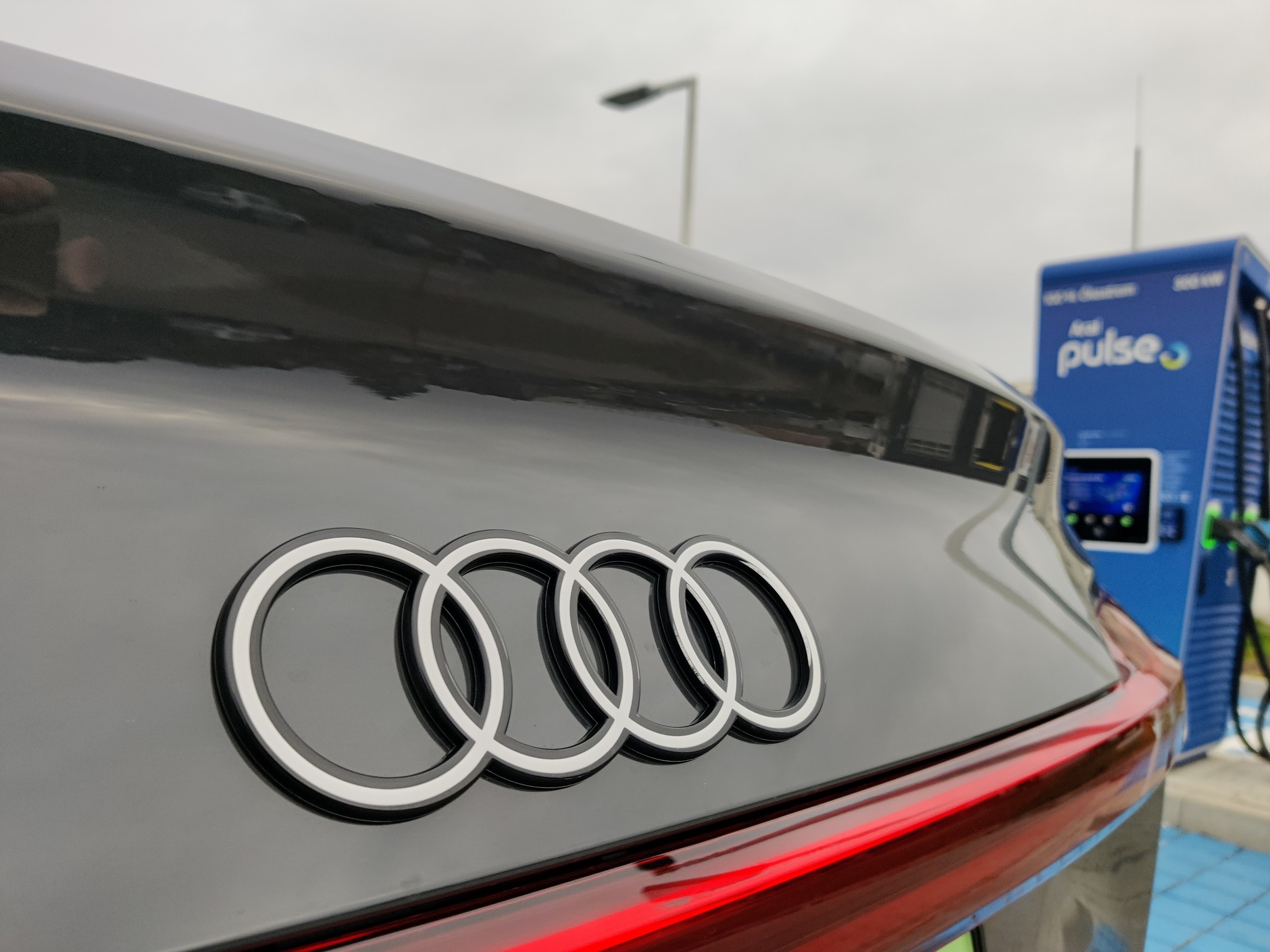 Audi Q8 50 e-tron