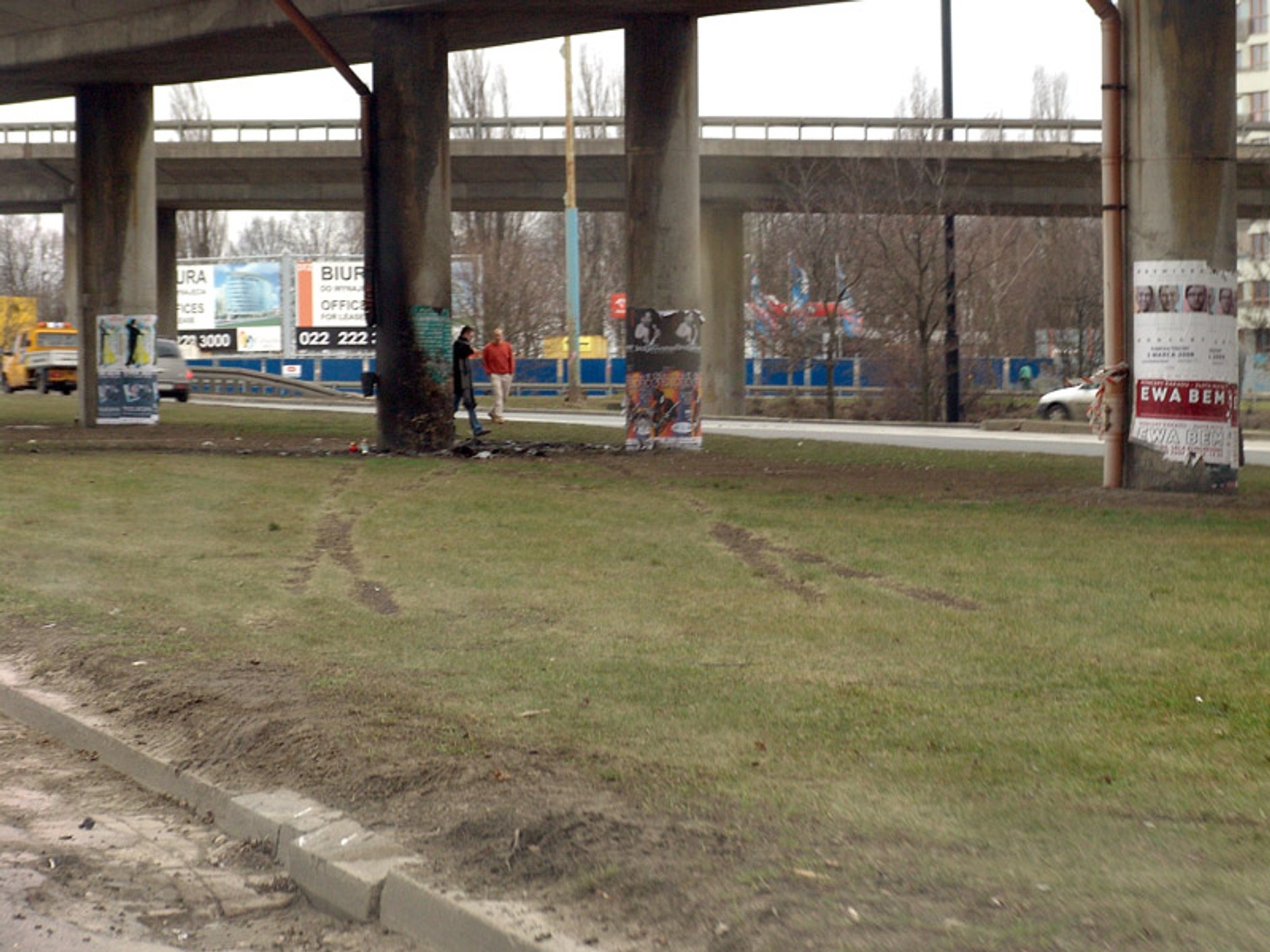 Tragiczny wypadek znanych dziennikarzy w Warszawie (aktualizowane)