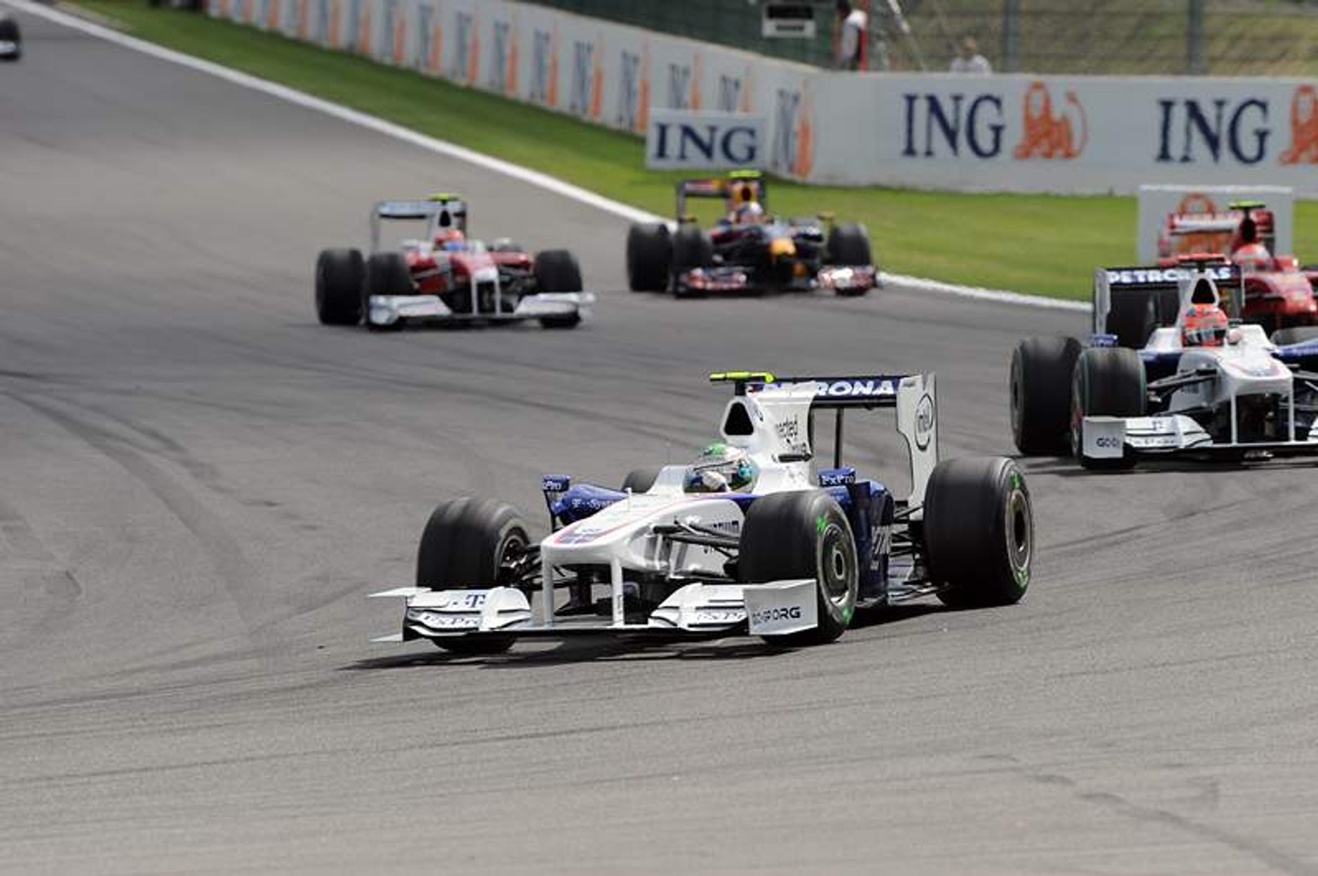 Grand Prix Belgii 2009: dwie gwiazdy wyścigu - Raikkonen i Fisichella (fotogaleria)