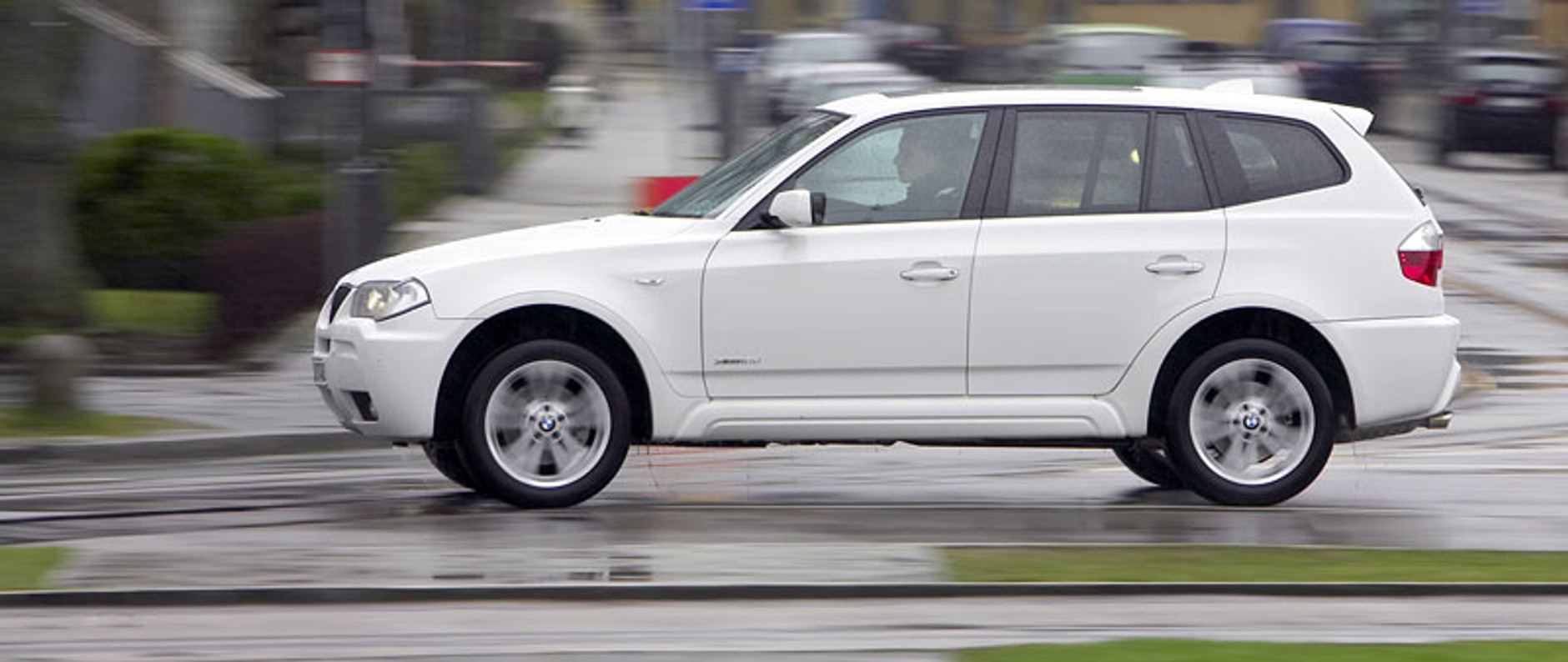 BMW X3 xDrive18d: nowy silnik wysokoprężny