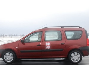 Szkoła Jazdy Renault ostrzega: Podczas odwilży jest mokro i niebezpiecznie