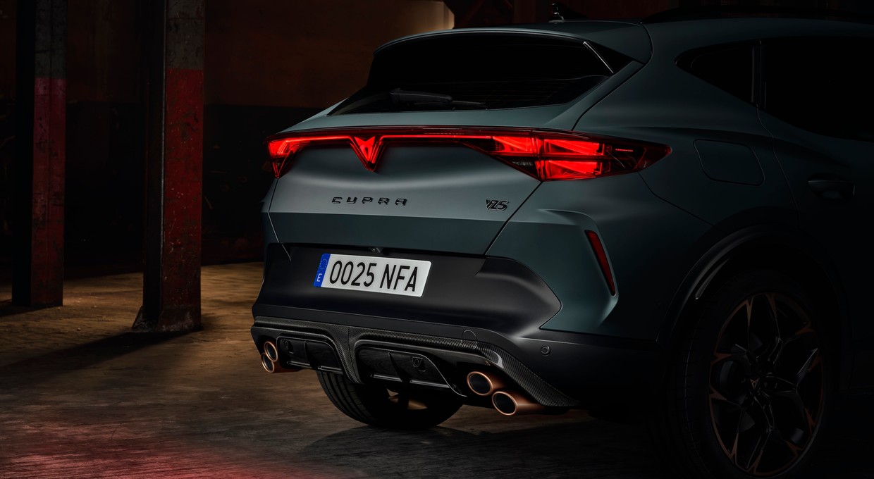 Formentor VZ5 powraca! Cupra znowu "pożyczyła" pięciocylindrowy silnik od Audi
