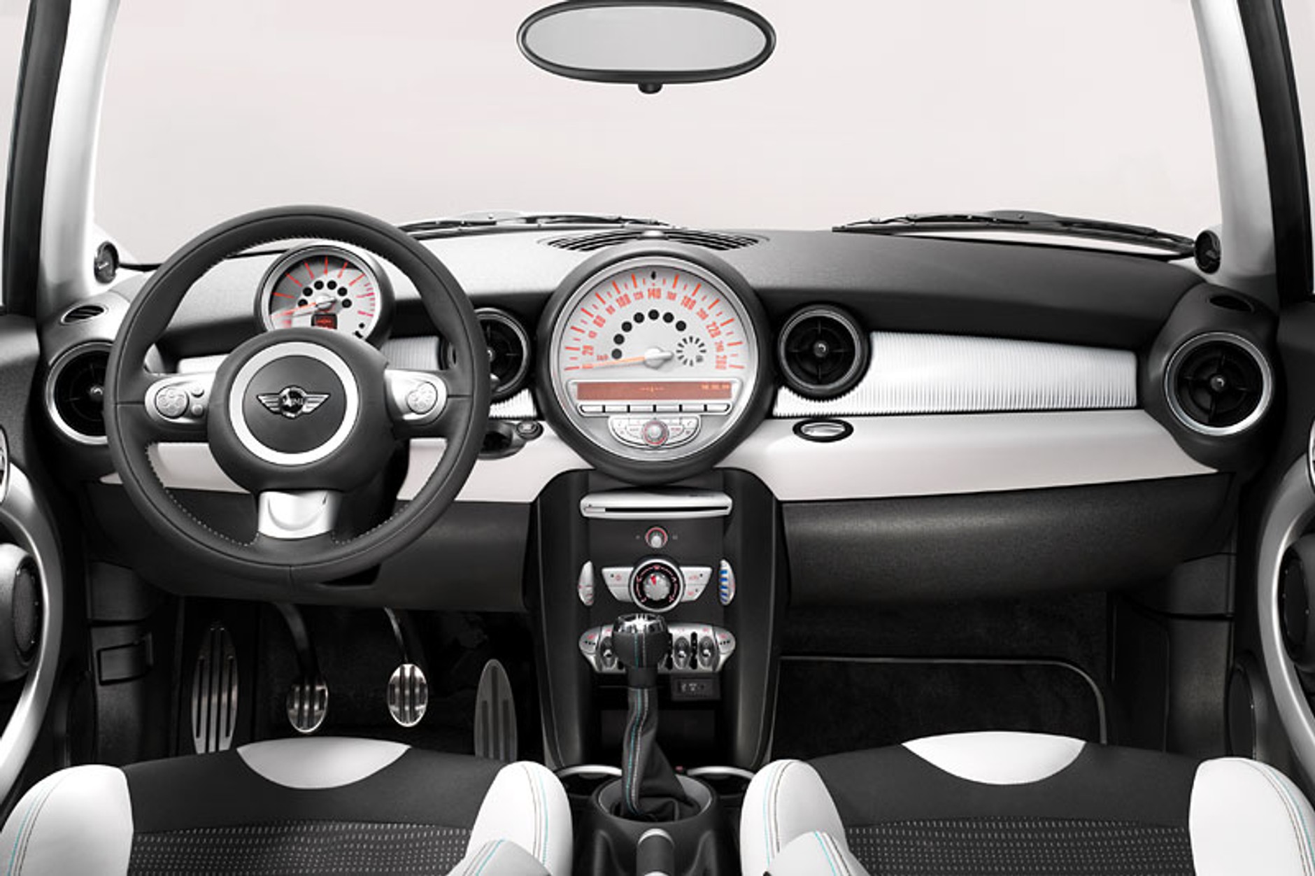 Mini 50 Mayfair i Mini 50 Camden: dwa specjalne modele na jubileusz