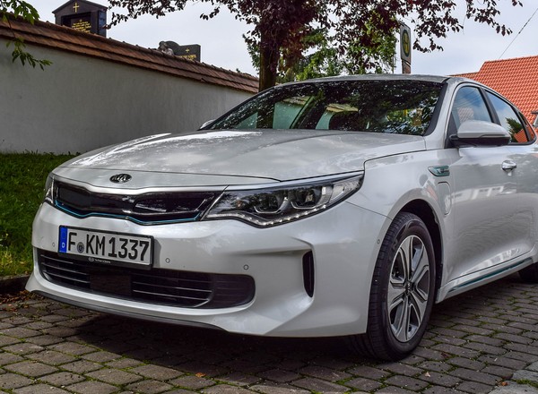 Kia Optima PHEV - czy Koreańczycy mają szansę na eko-hit? (pierwsza jazda)