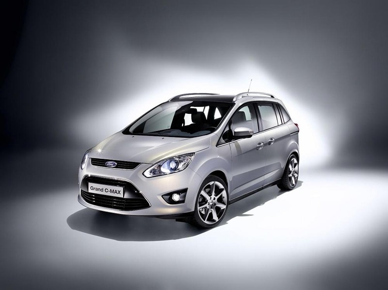 Ford Iosis Max vs C-Max