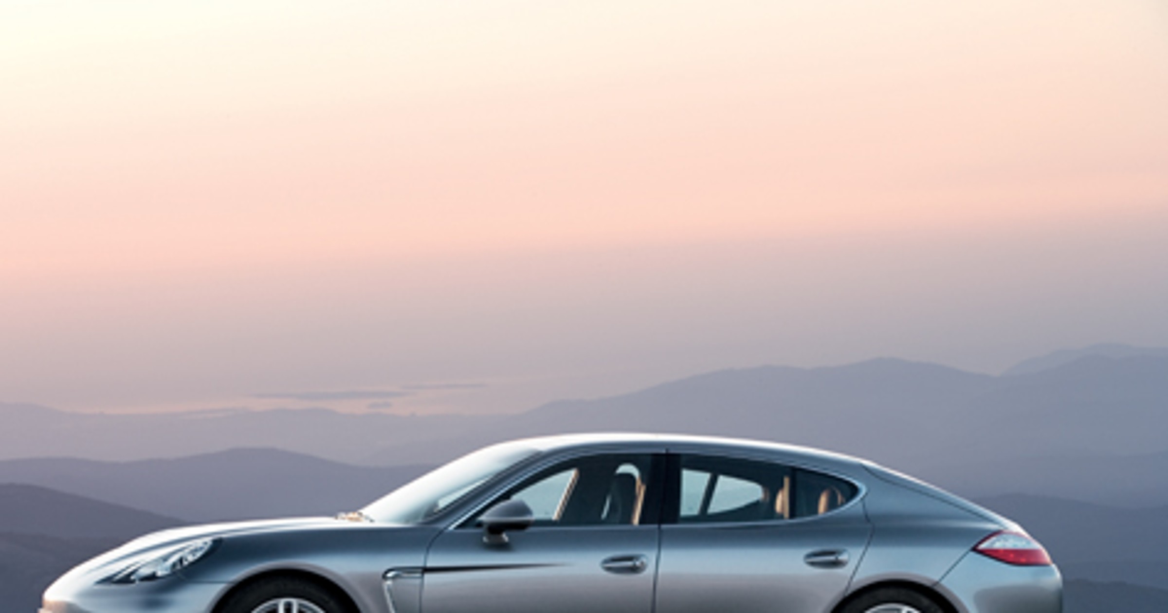Porsche Panamera - A jednak to Porsche...