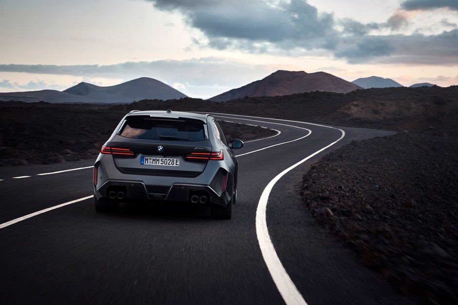2025 BMW M5 Touring