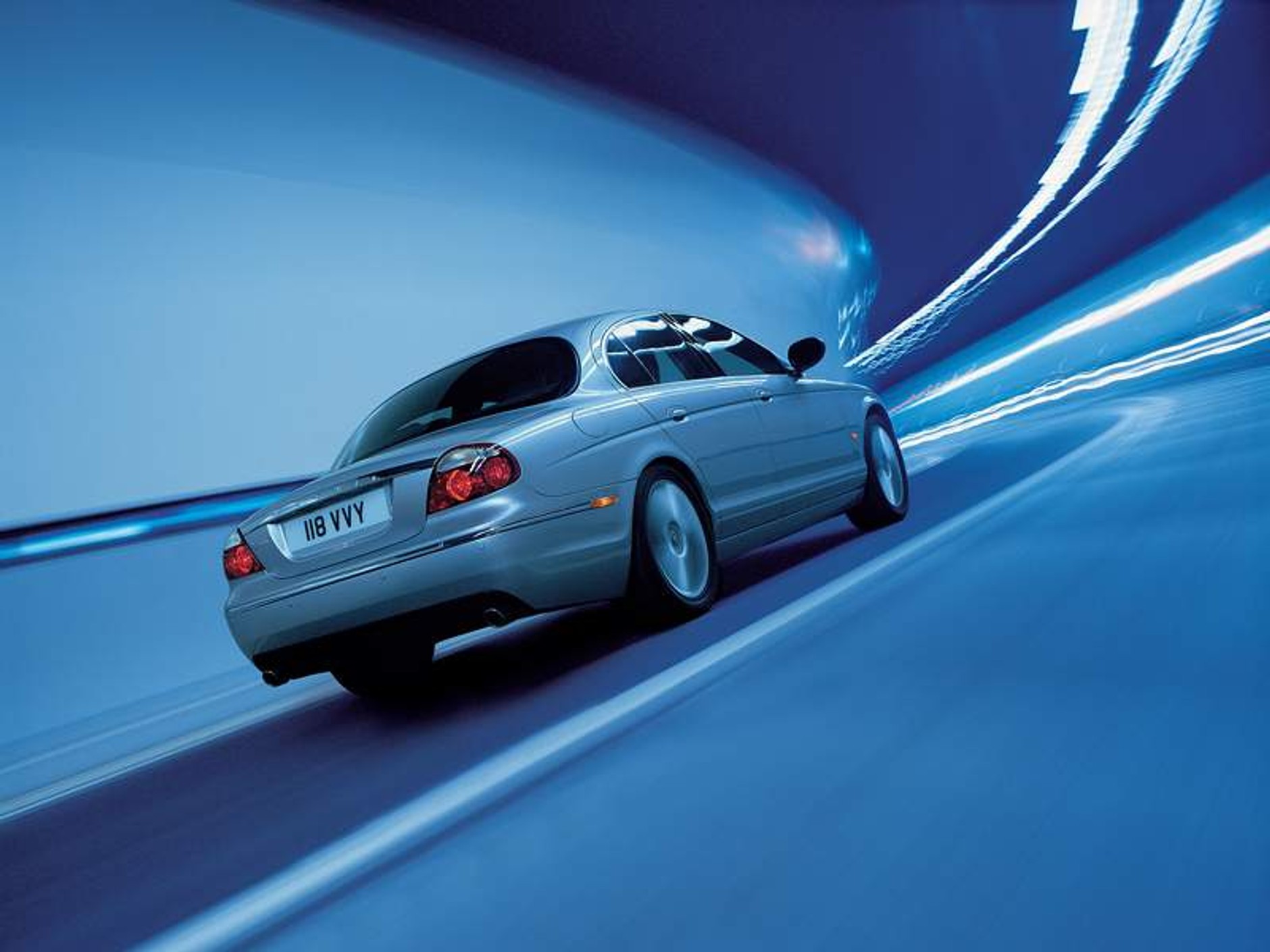 Jaguar: facelifting S-type