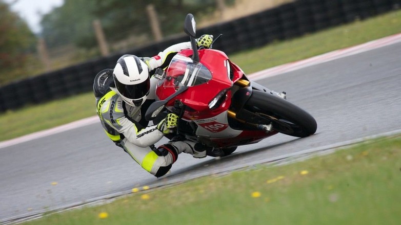 Ducati 1199 Panigale mozna teraz kupić o 9000 zł taniej