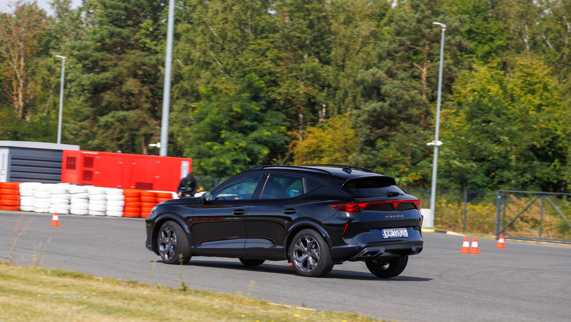 Cupra Formentor i Seat Ateca okazały się bezkonkurencyjne w swojej grupie