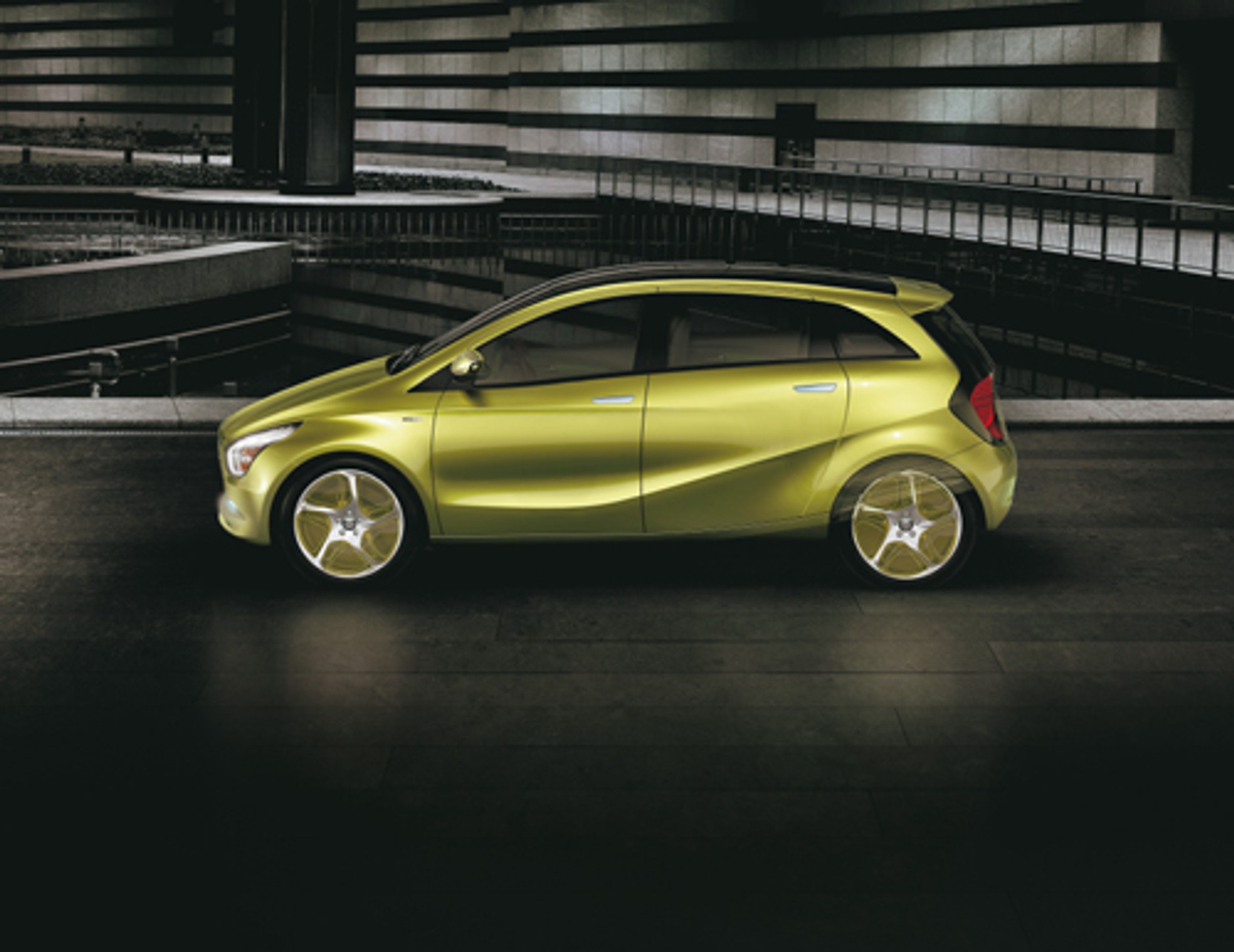 Mercedes Concept BlueZero - Oto nowa klasa B na prąd