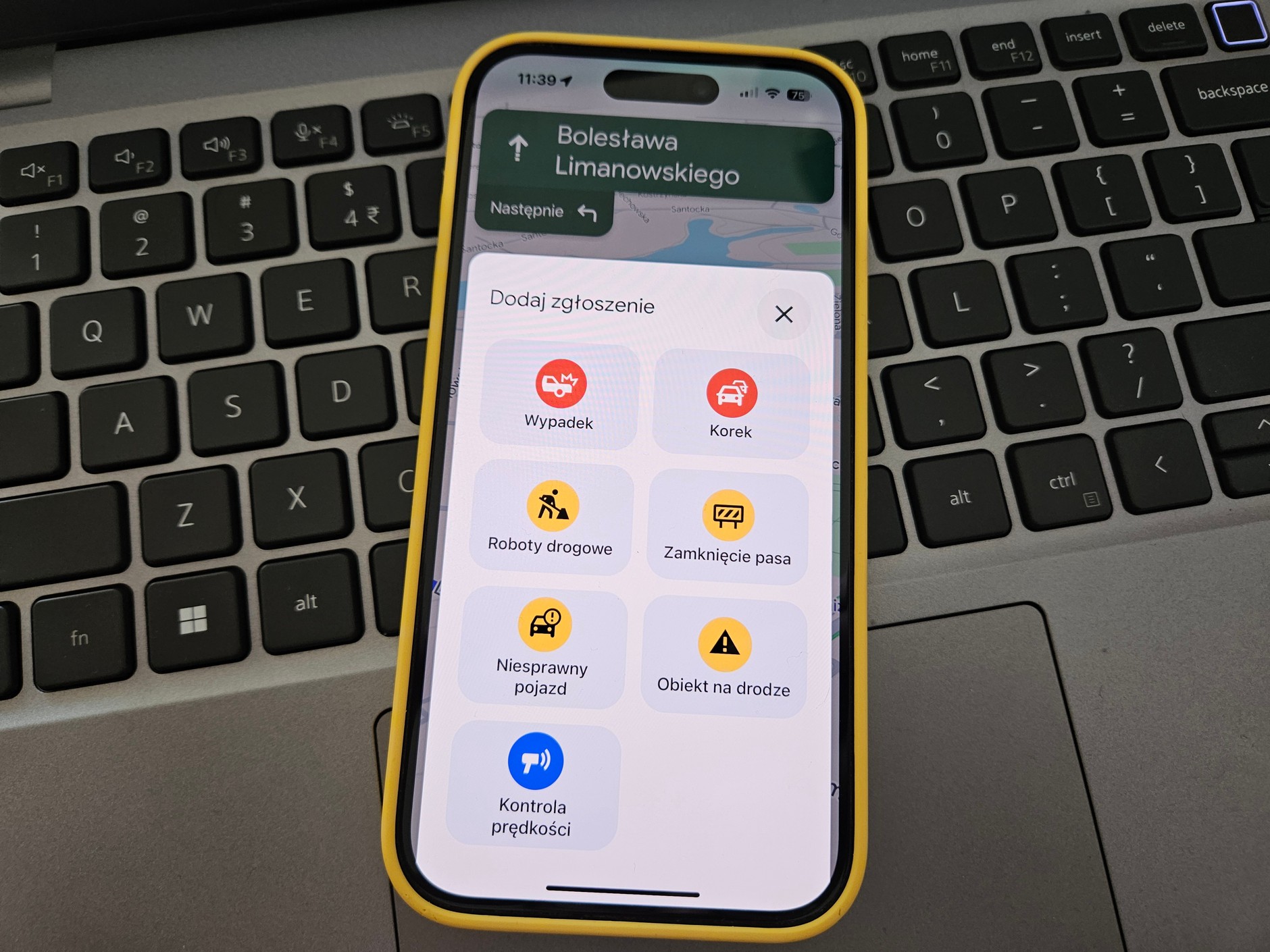 Google Maps - ostrzeganie o zdarzeniach drogowych