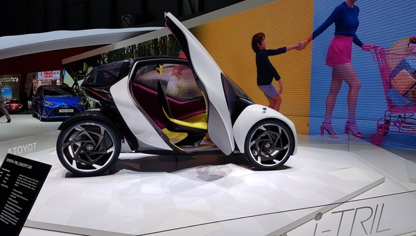 Genewa 2017: Toyota i-TRIL Concept do miasta