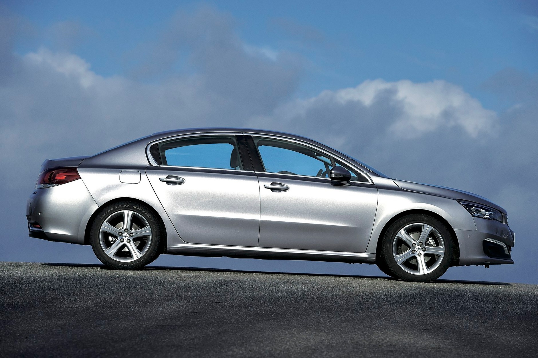 Limuzyny pod lupą - nowa Kia Optima kontra Ford Mondeo, Mazda 6, Opel Insignia i Peugeot 508