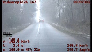 Przekroczył prędkość o 99 km/h w terenie zabudowanym [WIDEO]
