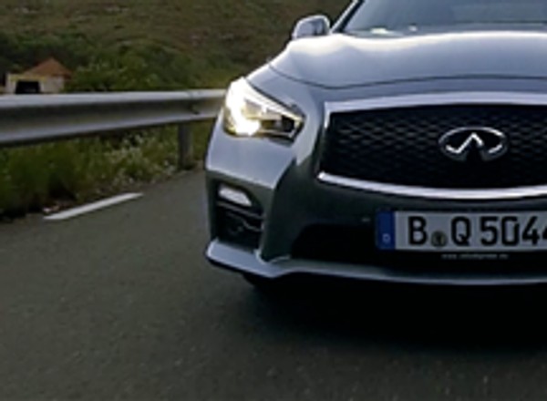 Infiniti Q50 i piękne widoki