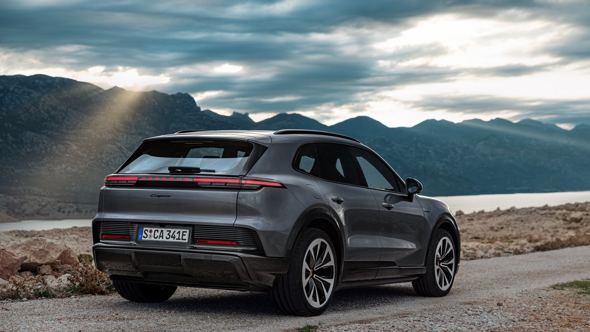 Porsche Cayenne Electric 2025