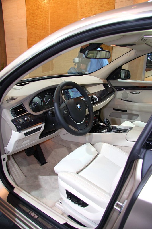 IAA Frankfurt 2009: BMW 5 GT – pierwsze wrażenia (fotogaleria)