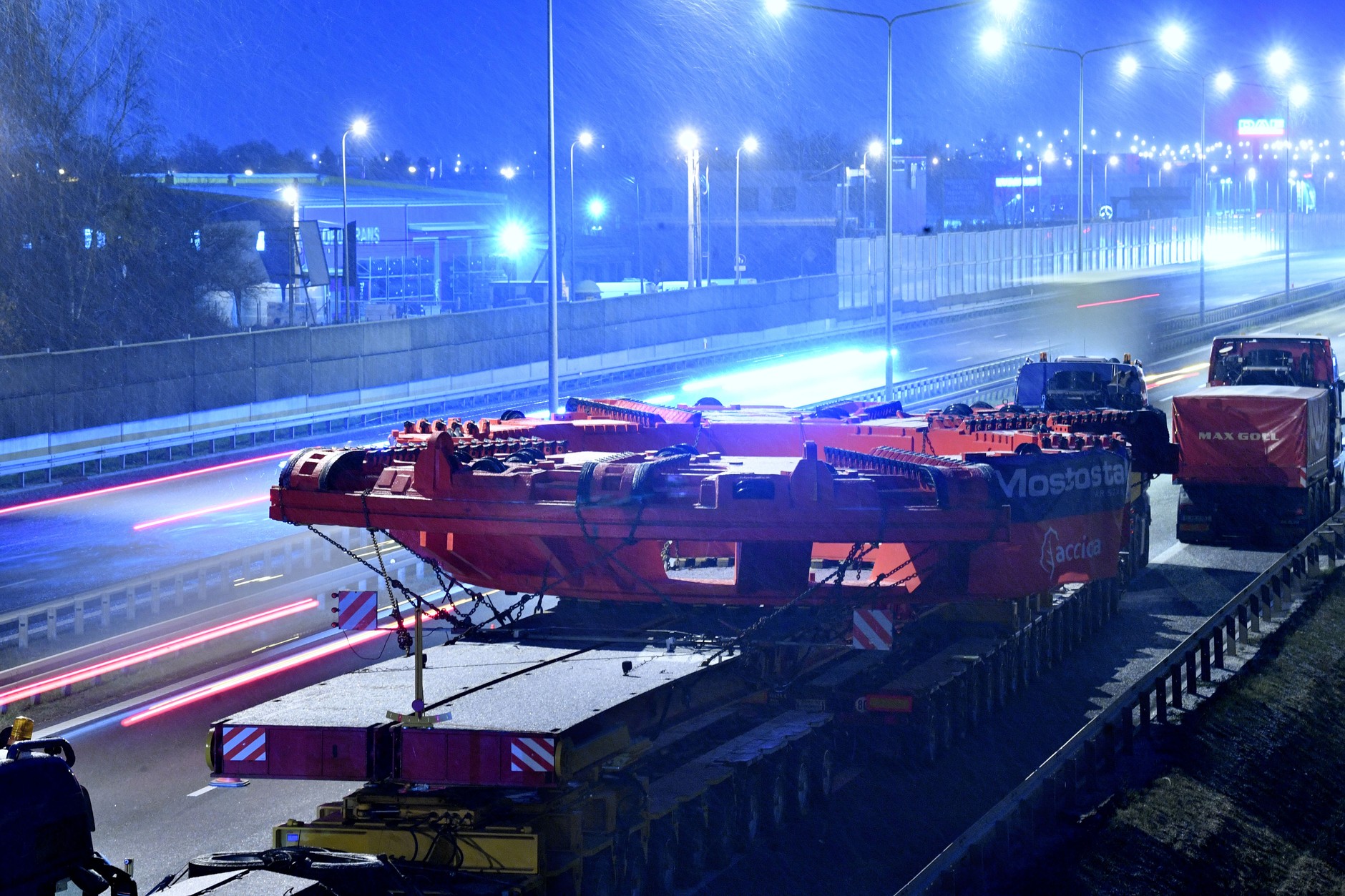 Transport maszyny TBM dotarł do Janek