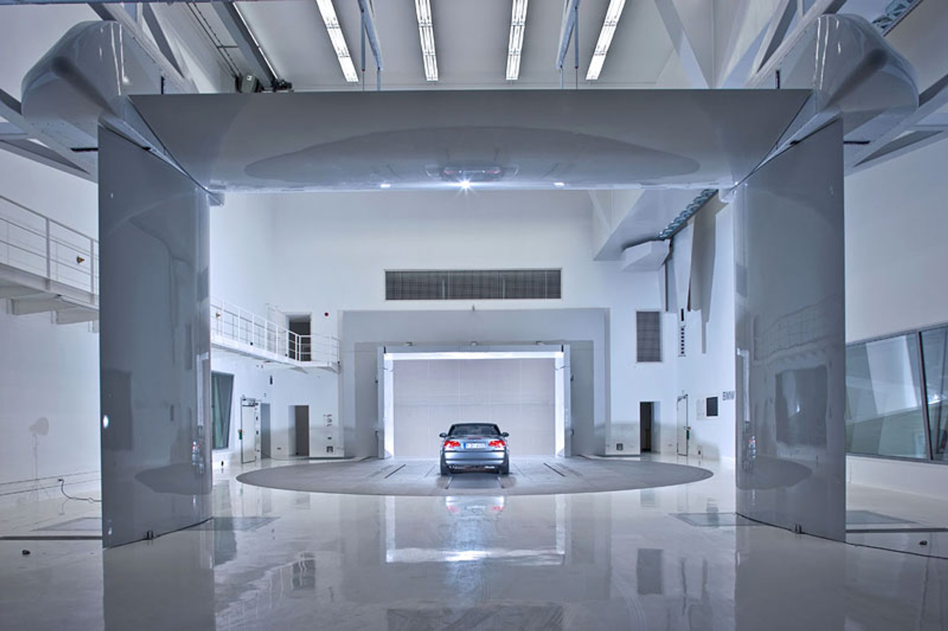 BMW: nowe centrum aerodynamiky (fotogaleria)